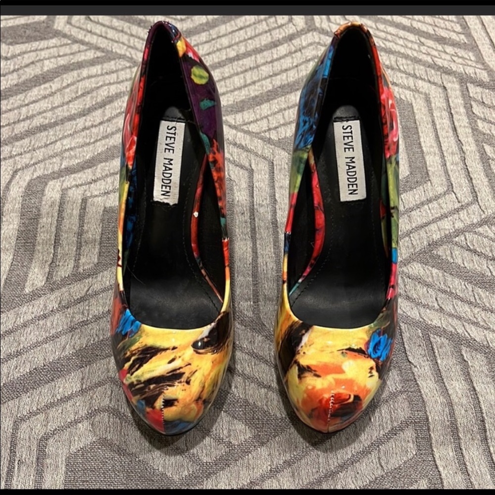 Bright colorful heels - Picture 2 of 3